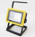 Акумулаторен прожектор 204 LED