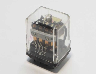 Реле 24V/10A R15 4P