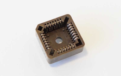 Цокъл 28P 4 PLCC28