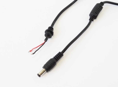 Захранваща букса женска 2555-321 с кабел