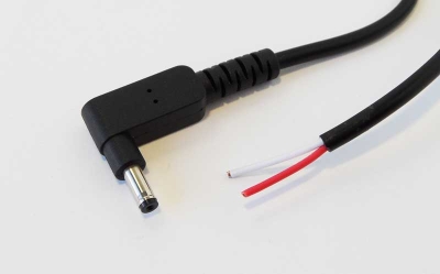 Захранваща букса женска 1740-62 с кабел