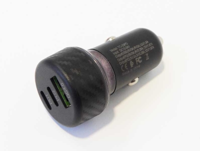 Адаптер за запалка 12V/24V-5V/3A USB-A 2xUSB-C