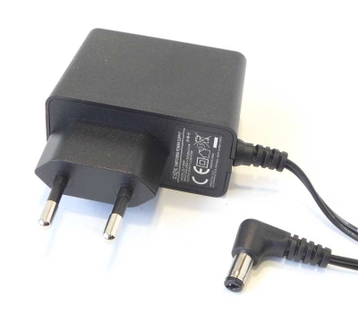 Адаптер 9V/1.0A SW6