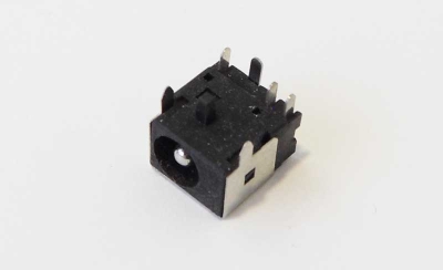 Захранваща букса мъжка 2.5x5.5mm PC-2556