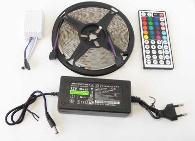 Светодиодна лайсна 270L RGB 5M RC