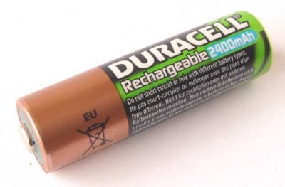 Акумулаторна батерия R6/2400MAH DURACELL