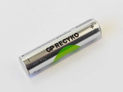 Акумулаторна батерия R03/1000mAh GP