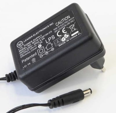 Адаптер 12V/1.5A SW-02