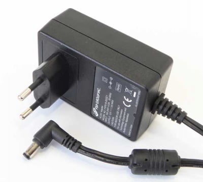 Адаптер 12V/1.5A SW-03
