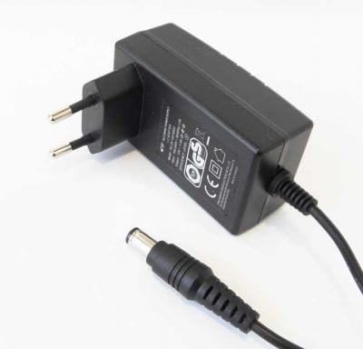 Адаптер 12V/1.5A SW-08