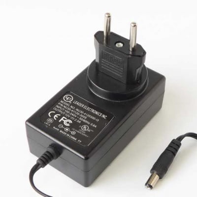 Адаптер 12V/2.0A SW12
