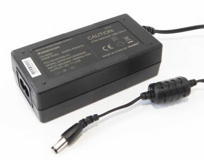 Адаптер 12V/2.0A SW17