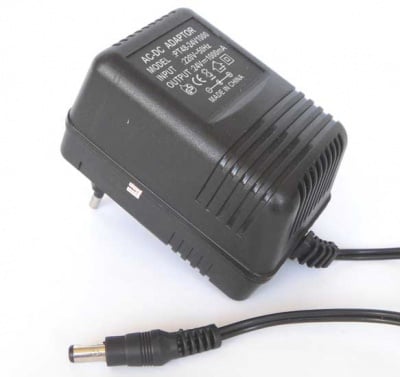 Адаптер 24V/1.0A DC