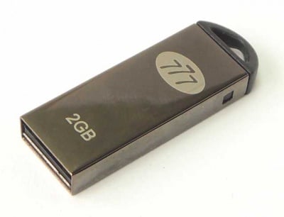 FLASH 2GB 02