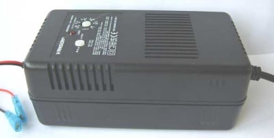 Зарядно устройство 6/12V 01 LA612