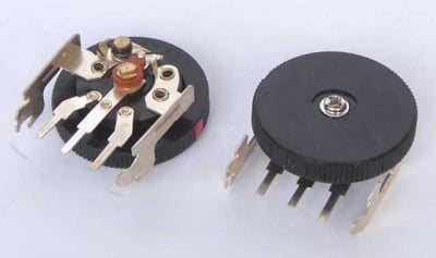 Потенциометър 100OM с ключ LIN-30
