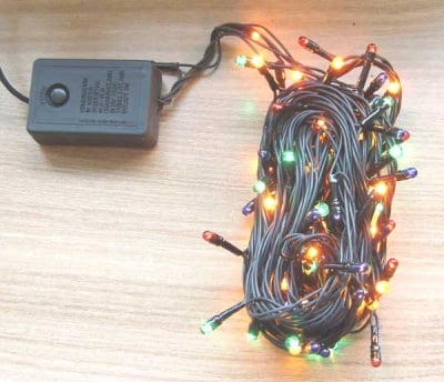 Светещи лампички 100 RGB