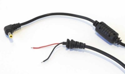 Захранваща букса женска 1740G-211 с кабел