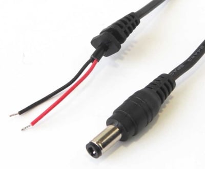 Захранваща букса женска 2555-32 с кабел