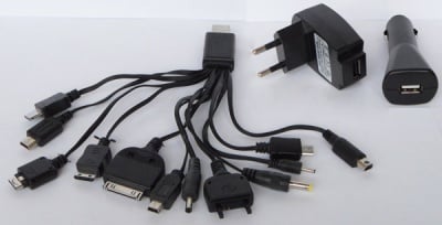 Зарядно устройство за GSM UNIVERS 04