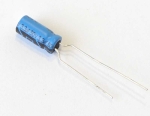 Кондензатор 3.3uF/50V 105C
