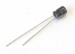 Кондензатор 10uF/16V