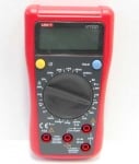 Измервателен уред UT132D