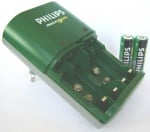 Зарядно устройство PNM620 С 2 R6/AA